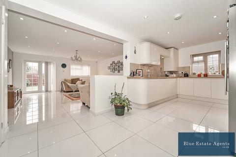 21 Northfield Road, Hounslow, TW5 9JQ