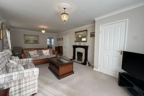 5 Broadmead, Gilwern, Abergavenny, NP7 0AN