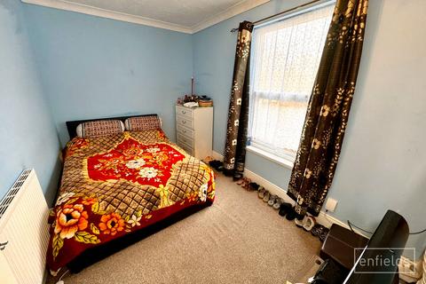9 Steuart Road, Southampton, SO18 1AJ