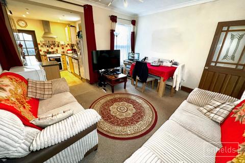 9 Steuart Road, Southampton, SO18 1AJ