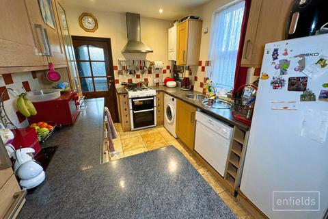 9 Steuart Road, Southampton, SO18 1AJ