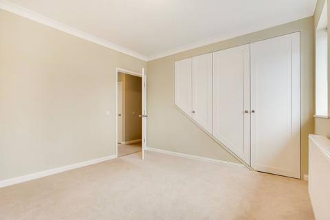 3c Semley Gate, London, E9 5NH