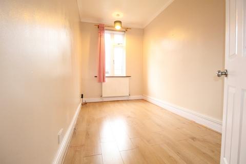 undefined, Lodge Avenue, Romford, RM2