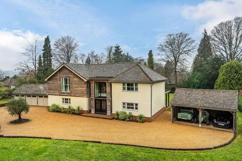 4 bedroom detached house for sale, West Hill, East Grinstead RH19