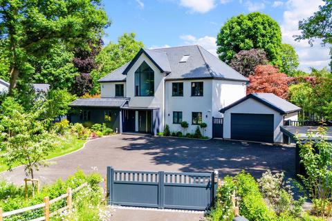 5 bedroom detached house for sale, West Hill, East Grinstead RH19