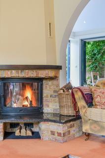 4 bedroom semi-detached house for sale, Swissland Hill, East Grinstead RH19