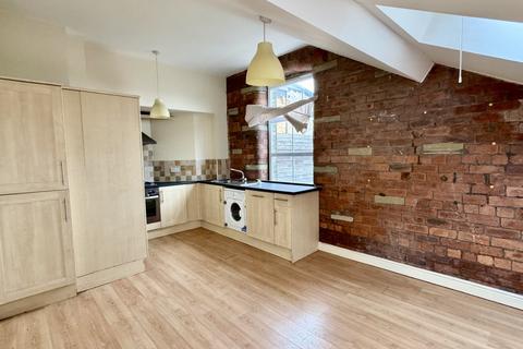 1 bedroom penthouse for sale, Balme Road, Cleckheaton, BD19