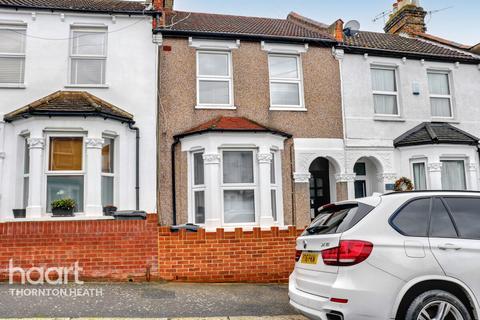 3 bedroom terraced house for sale, Thirsk Road, London