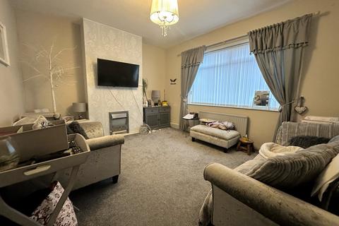 3 bedroom semi-detached house for sale, Milton Crescent, Farnworth, Bolton, BL4