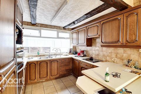 4 bedroom semi-detached house for sale, Longwood Gardens, Clayhall