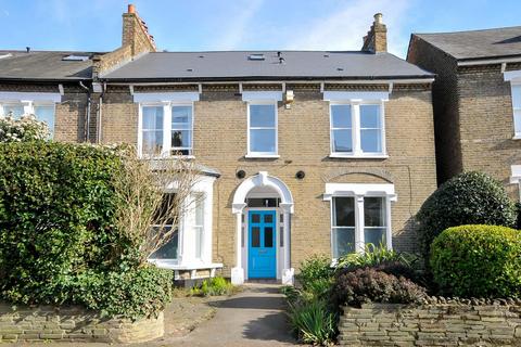 6 bedroom semi-detached house for sale, Queen Elizabeths Walk, London