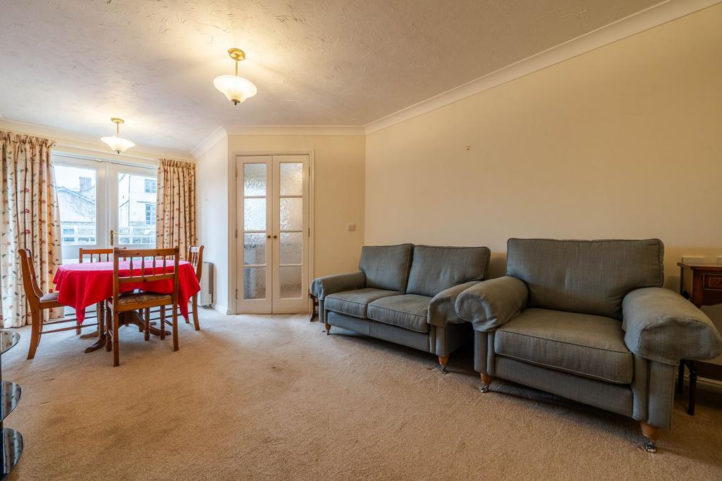 Sitting dining room