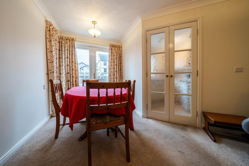 Sitting dining room