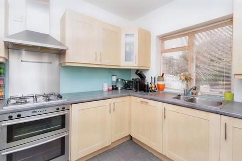 undefined, Grove Lane, Kingston Upon Thames KT1