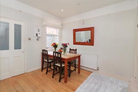 undefined, Grove Lane, Kingston Upon Thames KT1