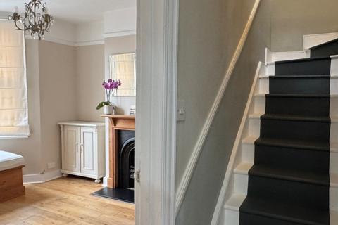 undefined, Grove Lane, Kingston Upon Thames KT1