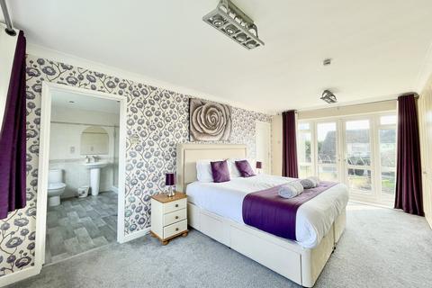 2 Carrbridge Close, Talbot Woods, Bournemouth, BH3 7EQ