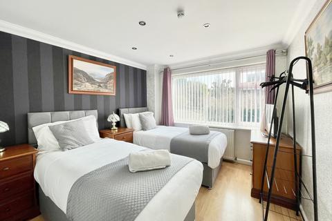 2 Carrbridge Close, Talbot Woods, Bournemouth, BH3 7EQ