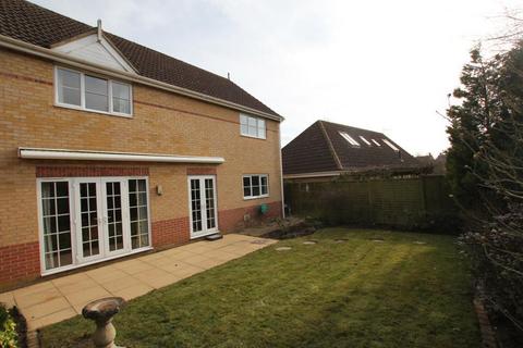 11 Buckingham Drive, Ely, CB6 1DR