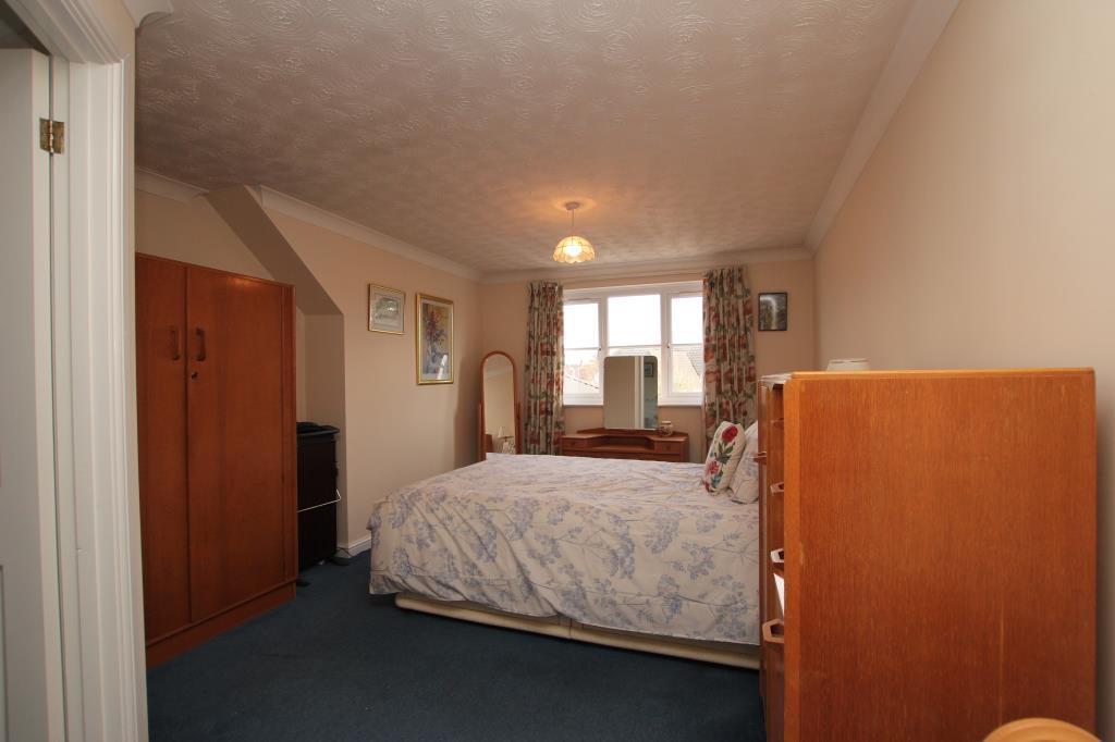 Bed3.JPG