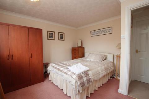 11 Buckingham Drive, Ely, CB6 1DR