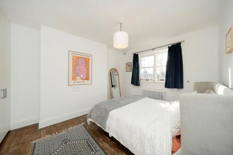 2 bedroom flat for sale, Gaisford Street, London NW5