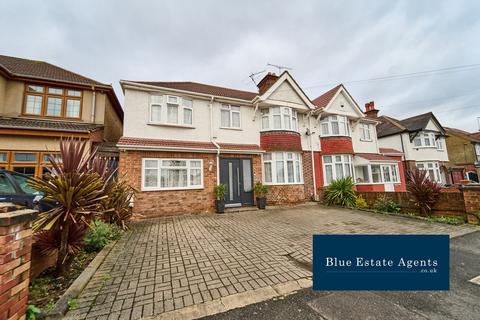 5 bedroom semi-detached house for sale, The Vale, Hounslow, TW5