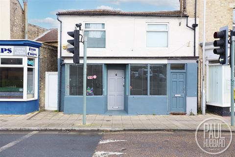 Retail property (high street) to rent, Carlton Road, Lowestoft, Suffolk