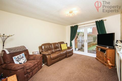 2 bedroom semi-detached house for sale, Evesham Road, Redditch, B97