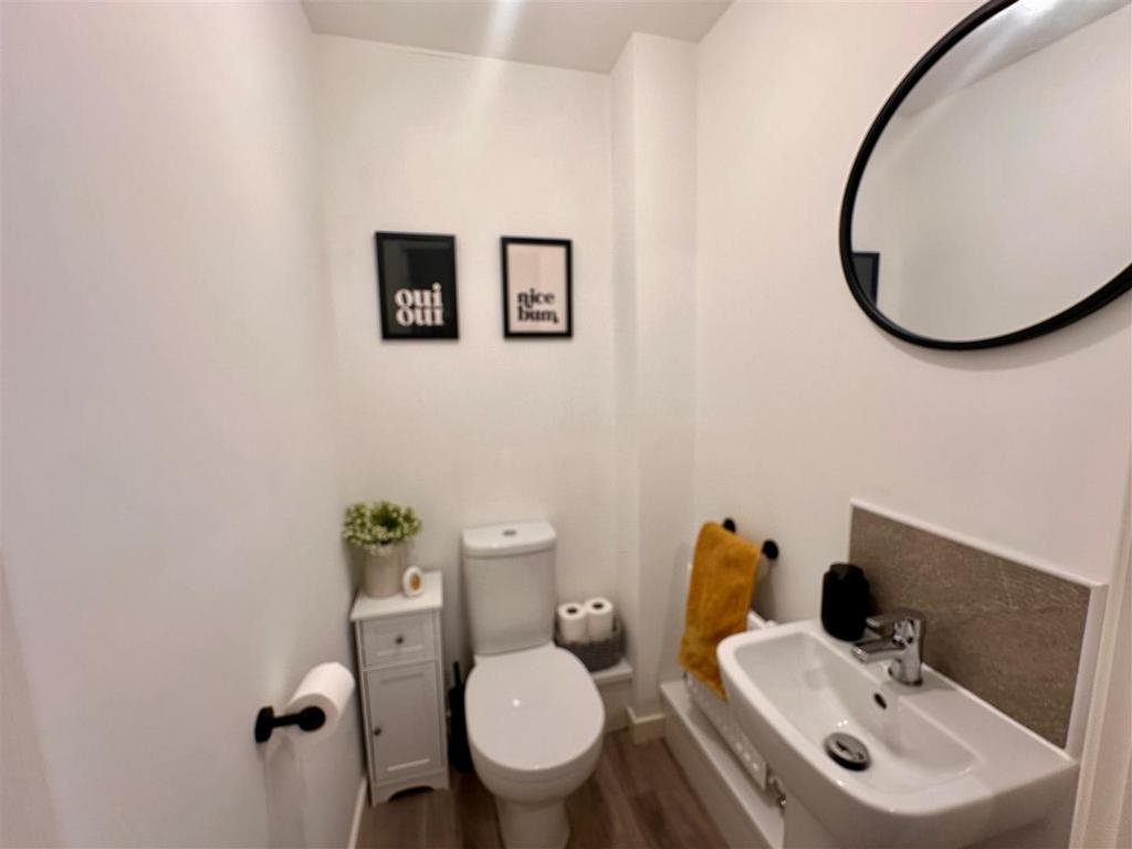 Cloakroom.jpg
