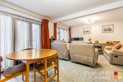 3 bedroom end of terrace house for sale, Claremont, Cheshunt, Waltham Cross, Hertfordshire, EN7 5QR