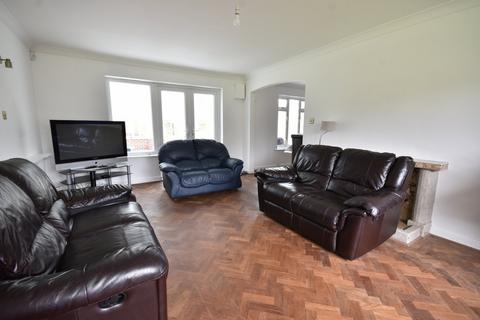 4 bedroom detached house for sale, Smallfield, Horley, Surrey, RH6