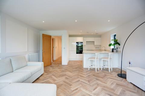 2 bedroom flat for sale, Goldstone Crescent, Hove, BN3