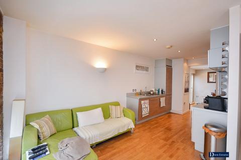 1 bedroom flat for sale, South Block, The Railstore, Kidman Close, Romford, RM2