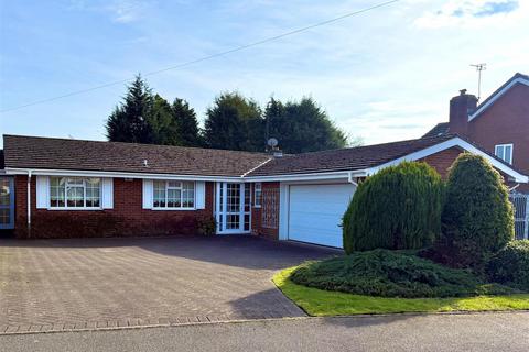 3 bedroom detached bungalow for sale, Lodge Close, Halesowen