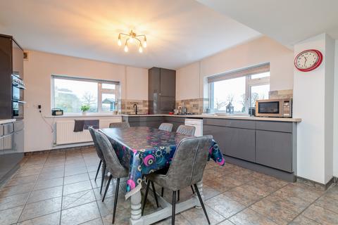 5 bedroom detached house for sale, Croesypant, Mamhilad