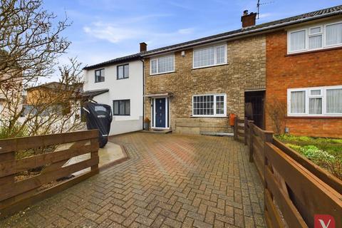 9 Cedar Close, Luton, LU4 0SQ