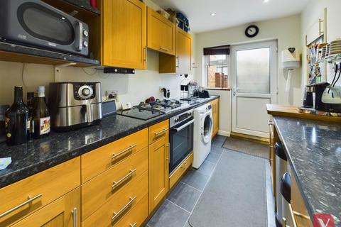 9 Cedar Close, Luton, LU4 0SQ