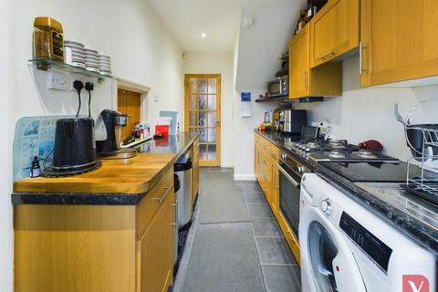 9 Cedar Close, Luton, LU4 0SQ