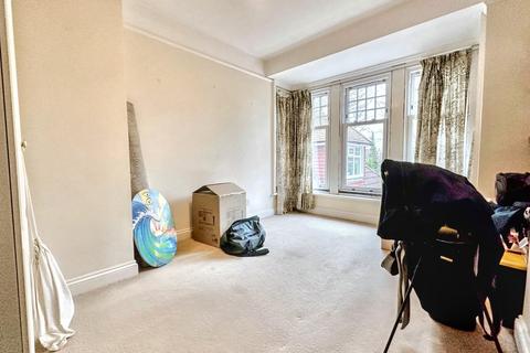 2 bedroom flat for sale, Branksome Park