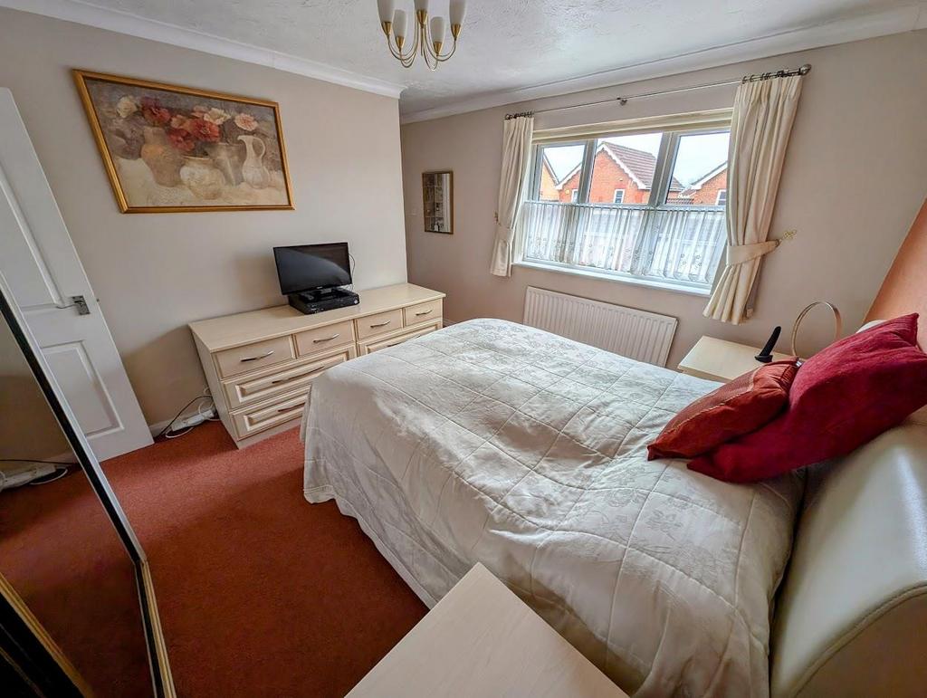 Bed 1a.jpg