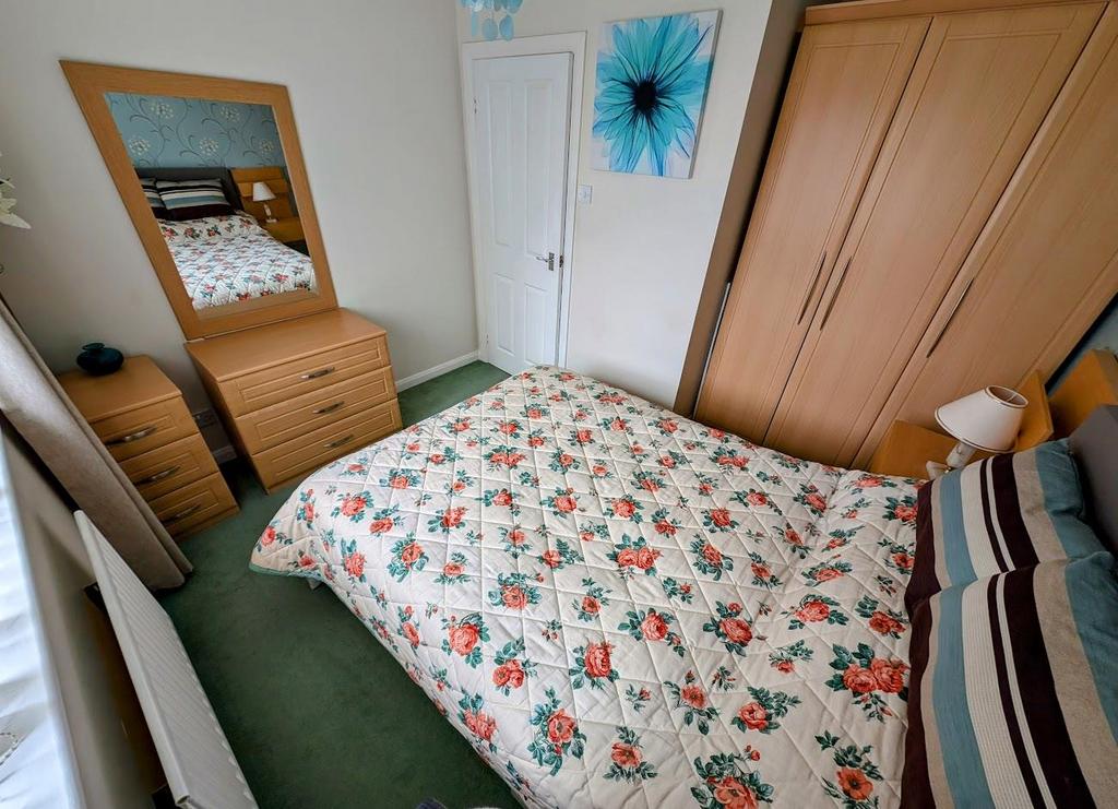 Bed 2c.jpg
