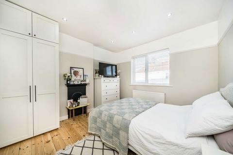 3 bedroom end of terrace house for sale, Sherwood Avenue, London SW16