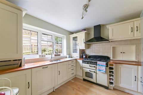 4 bedroom detached house for sale, Bradmore Way, Coulsdon