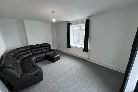 3 bedroom end of terrace house to rent, 50A Norfolk Street Mount Pleasant Swansea