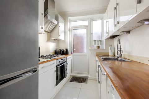 107 Parkview Road, London, SE9 3QR