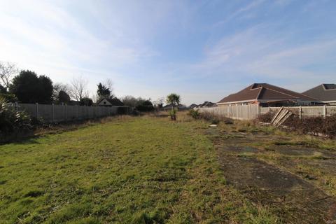 2 bedroom detached bungalow for sale, Jaywick Lane, Clacton-On-Sea CO16