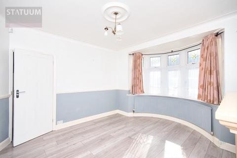 3 bedroom terraced house for sale, Fordyke Road, Chadwell Heath, Becontree, Dagenham, Essex, RM8