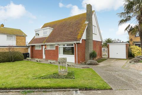 4 bedroom detached house for sale, Grenville Gardens, Birchington, CT7