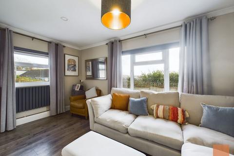 11 Tregothnan Road, Truro, TR1 1QS